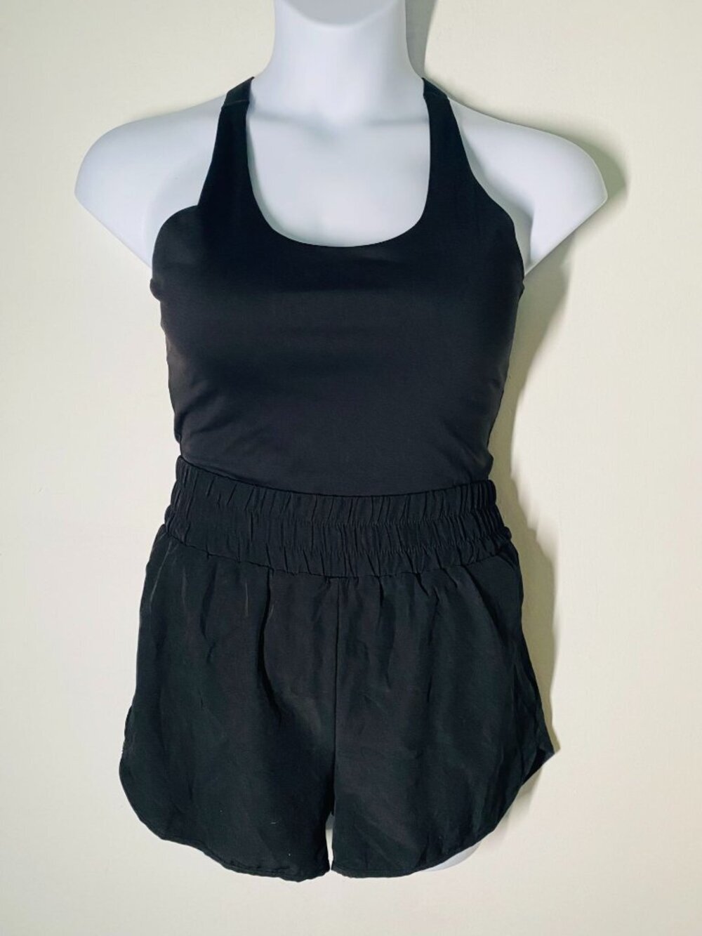 CiciBird Women’s Black Cross-Back Medium Romper With Elastic Waistband